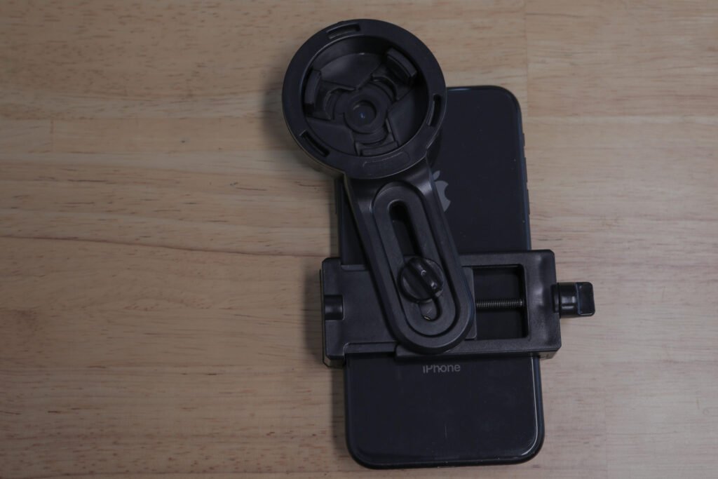 Scopepix with hole in front of lens on phone